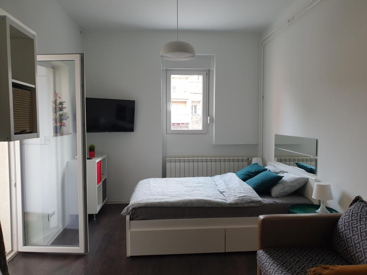 Studio Apartment "Savski Trg" Beograd Ngoại thất bức ảnh